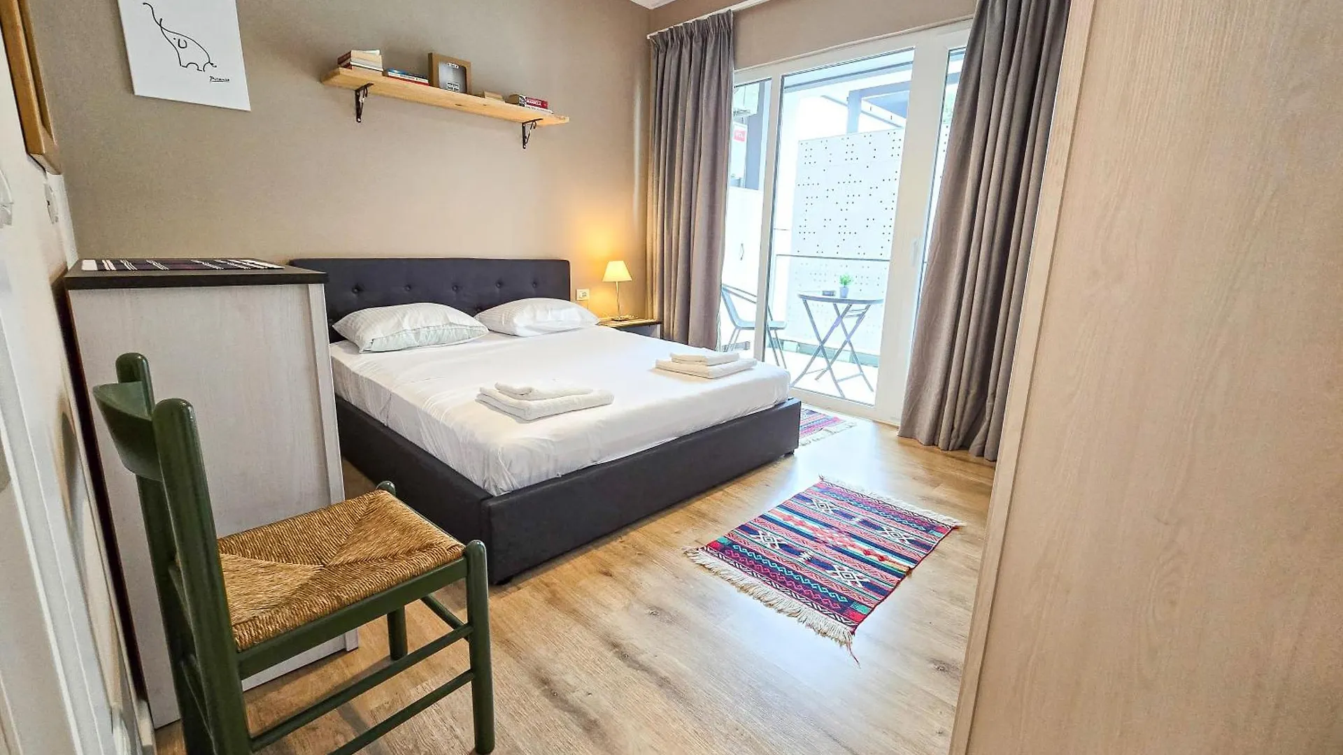 Emerald Luxury 1Bd Apartment Tirana